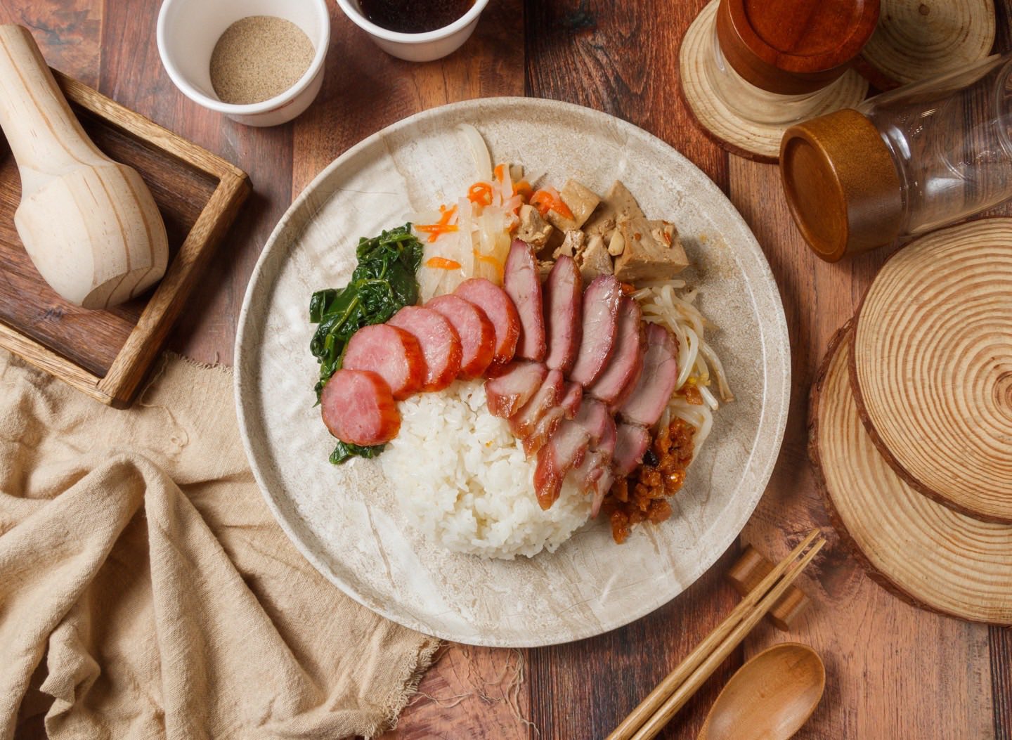 叉燒香腸飯
